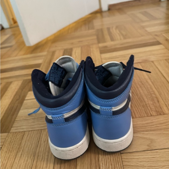 Nike Air Jordan 1 Mid Obsidian - Picture 3 of 10